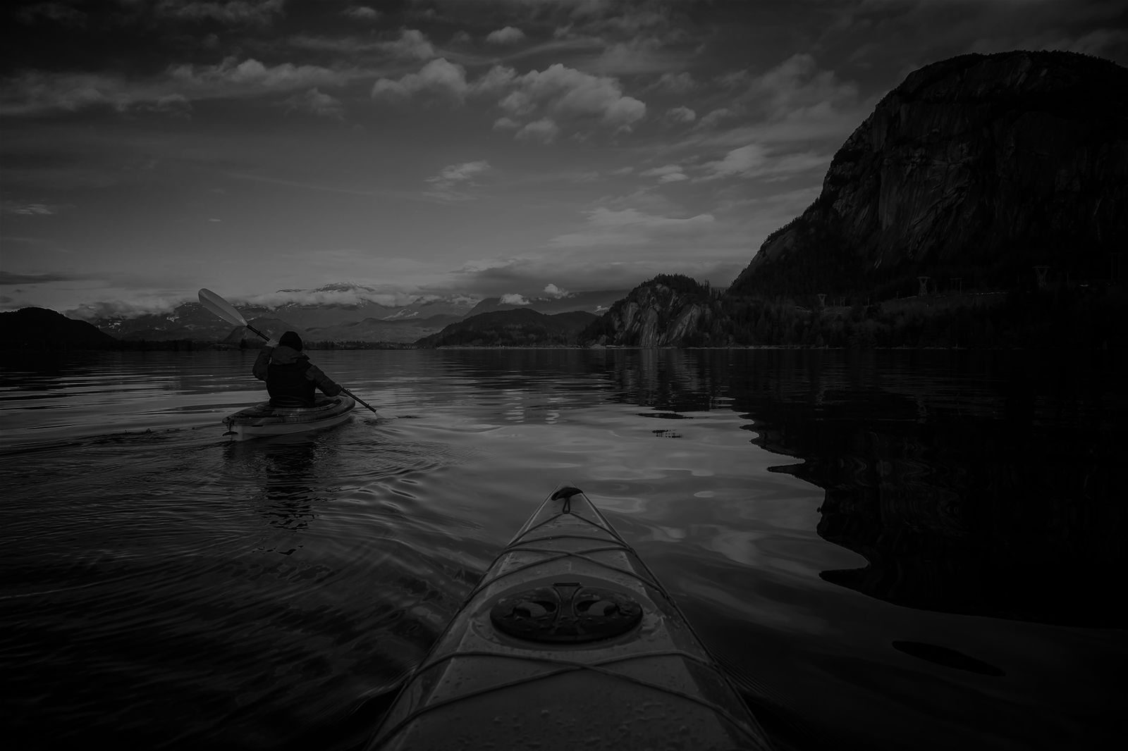 MoveRight-Squamish-kayaking-1920