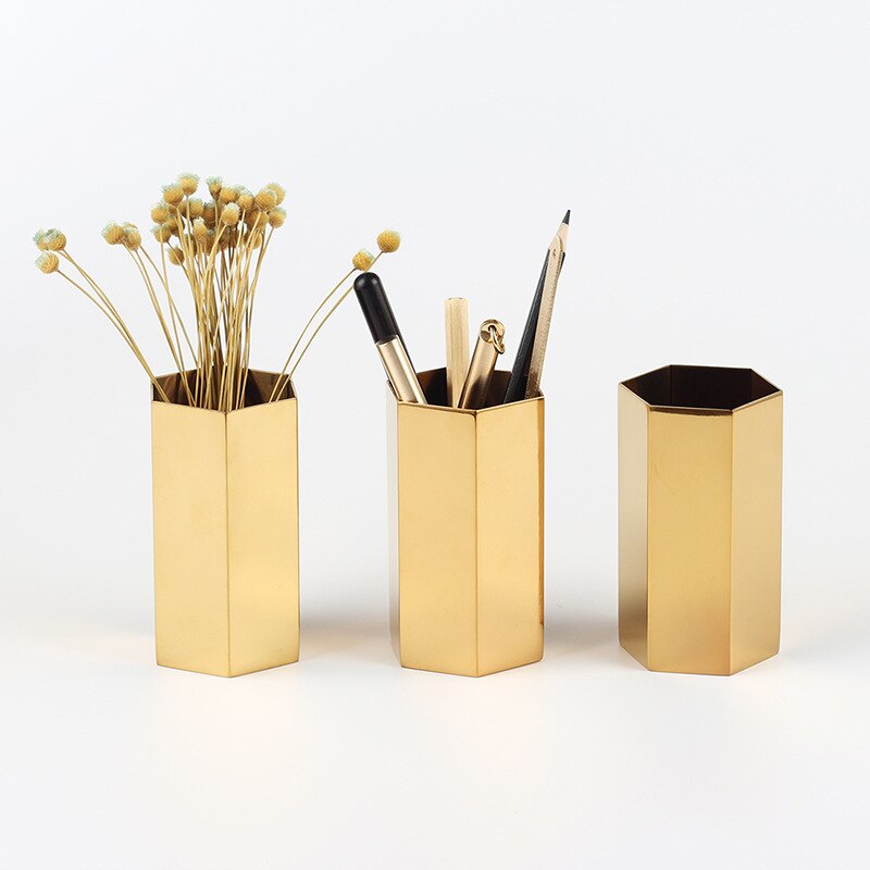 Simple Gold Vase Hexagonal Shape Simple Gold Vase Hexagonal Shape