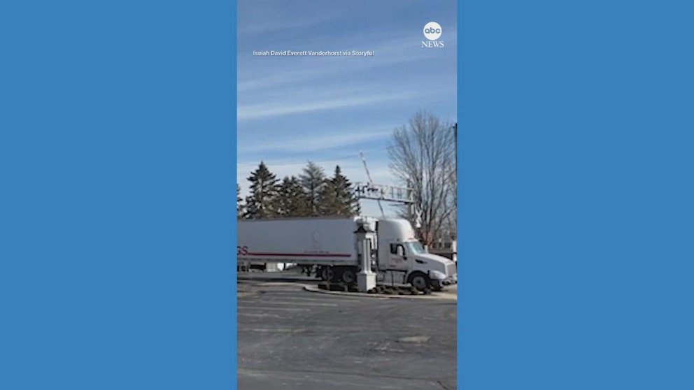 Video Driver escapes uninjured moments before train plows into semi-truck - ABC News