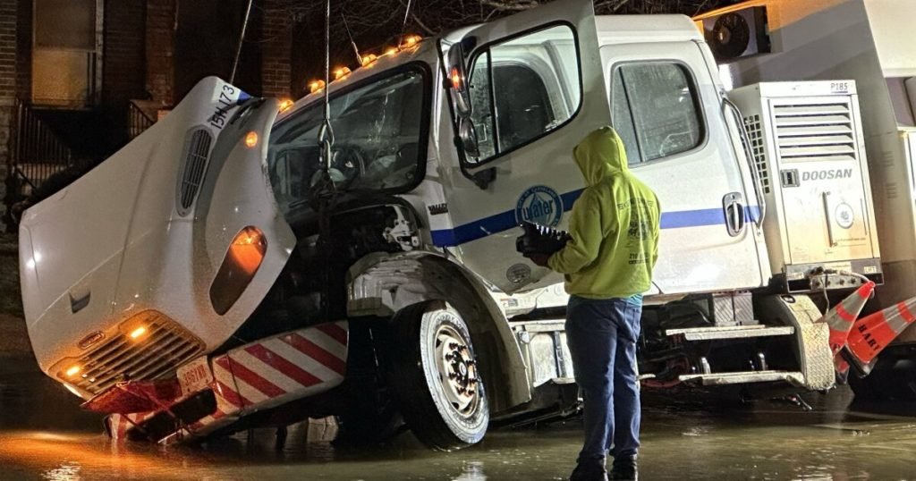 Cleveland Water truck swallowed by sinkhole - News 5 Cleveland WEWS
