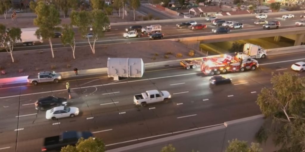 Lost truck load causes rush hour backup on I-10 near downtown Phoenix - Arizona's Family