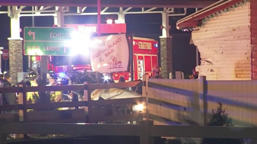 Car crashes into Camden County restaurant - NBC 10 Philadelphia