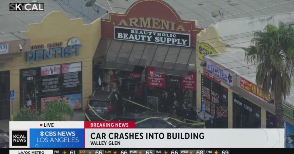 Car crashes into beauty supply shop in Valley Glen - CBS Los Angeles