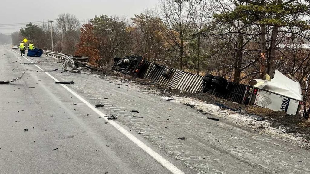 Truck carrying thousands of pineapples crashes on Mass. highway - WCVB Boston