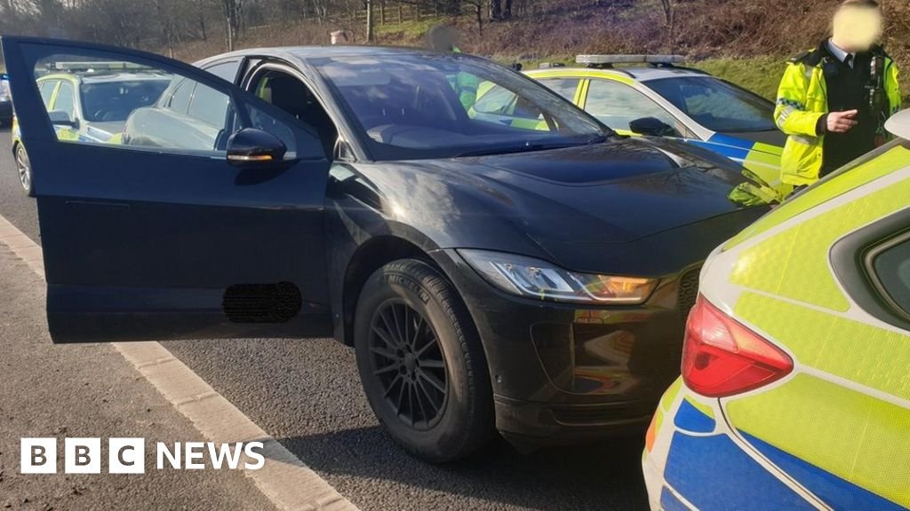 Police ram runaway electric car after brakes fail on M62 - BBC.com