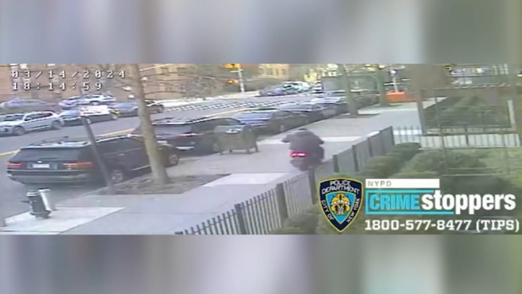 Brick thrown into NYPD car following ATV, motorcycle riders on Bainbridge Avenue in Norwood, Bronx - WABC-TV