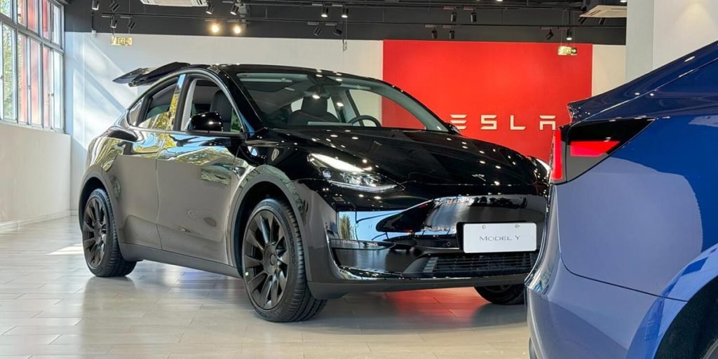 Tesla cuts car production in China amid slower EV sales growth, report says - CnEVPost