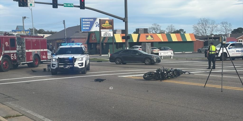 One injured following motorcycle crash in Biloxi - WLOX