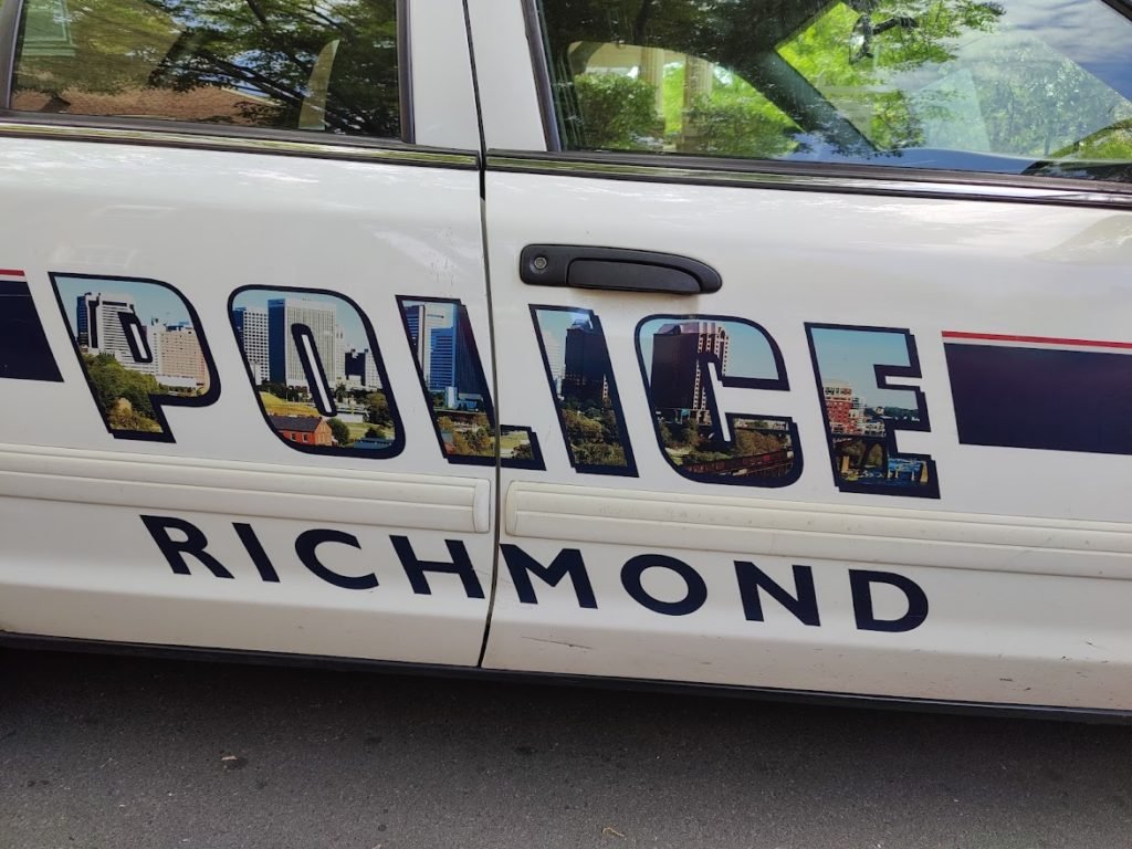 Man killed after deadly crash involving USPS truck in Richmond - WRIC ABC 8News