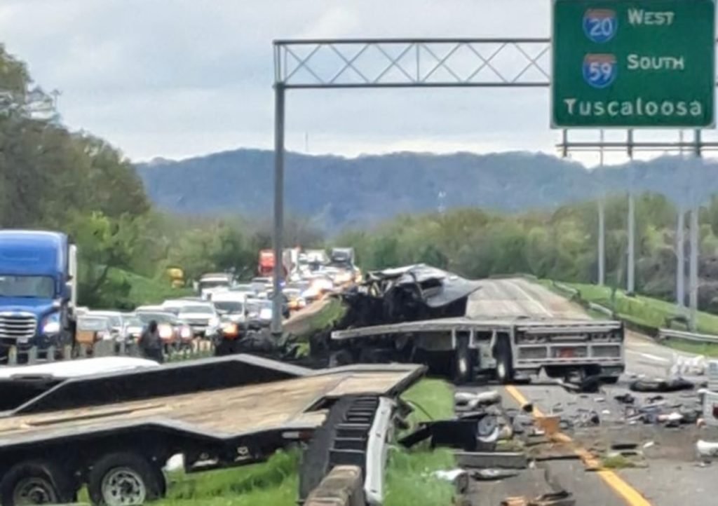 Mississippi truck driver killed in I-59/20 crash that shut down the interstate for hours - AL.com