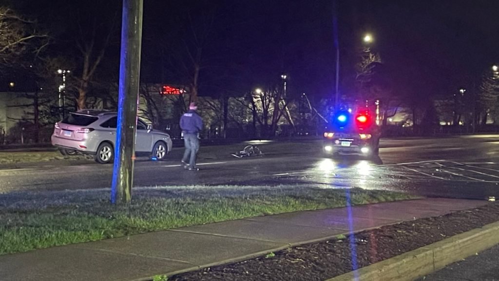 Road closed in West Hartford due to car crash - NBC Connecticut