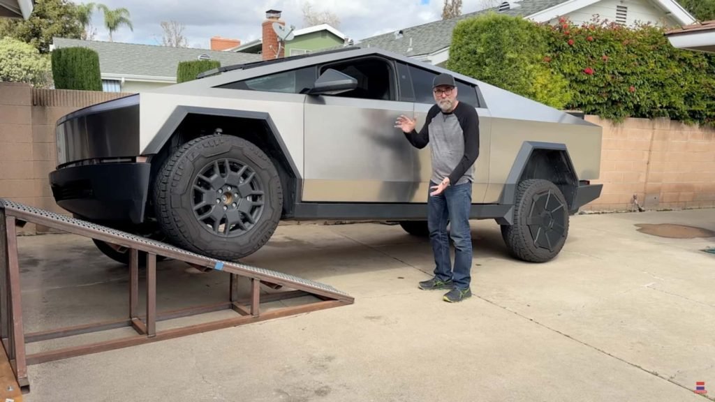 Tesla Cybertruck Gets Creamed By Rivian R1T, Every ICE Off-Road Truck In This Test - InsideEVs