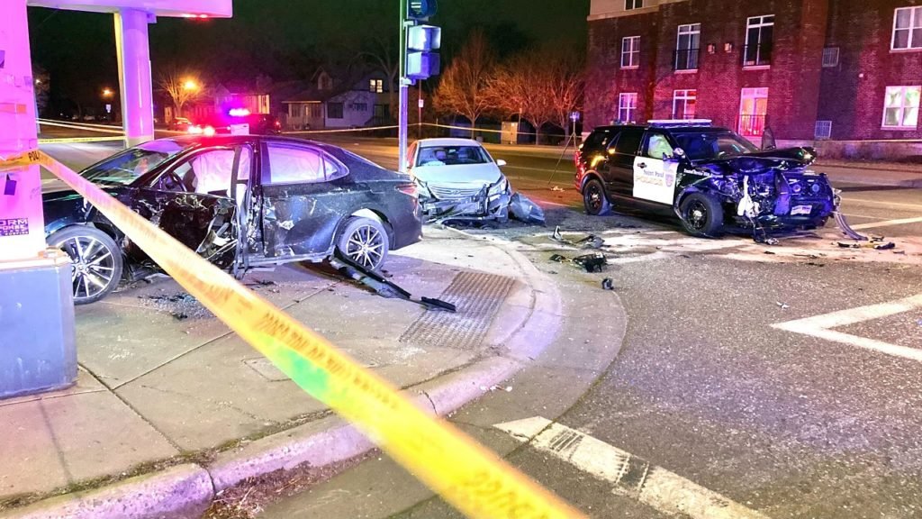 Driver crashes into St. Paul police squad car responding to 911 call - FOX 9 Minneapolis-St. Paul