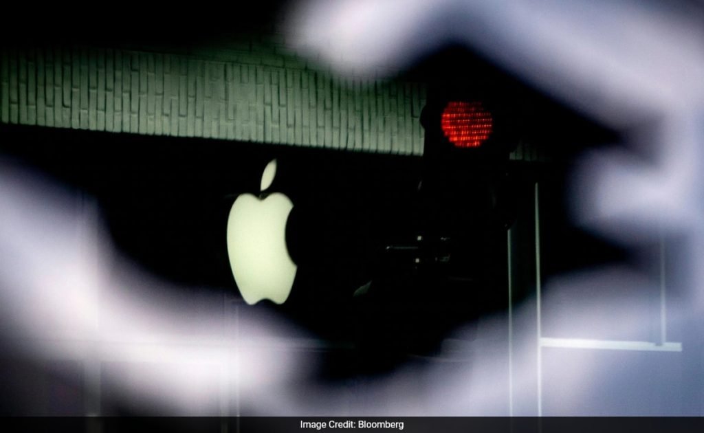 Apple Lays Off 600 Workers After Halting Car, Smartwatch Projects - NDTV