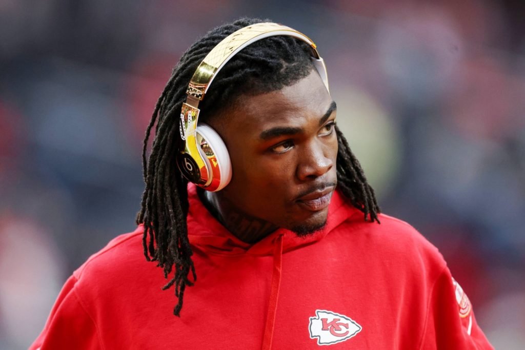 Kansas City Chiefs player Rashee Rice reportedly sought after multi-vehicle crash caused by speeding luxury cars - NBC News