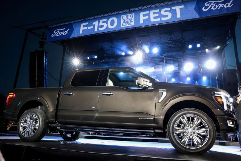 FILE PHOTO: Ford Motor Company reveals the 2024 Ford F-150 pick-up truck in advance of the North American International Auto Show in Detroit, Michigan, U.S.  September 12, 2023.  REUTERS/Rebecca Cook/File Photo