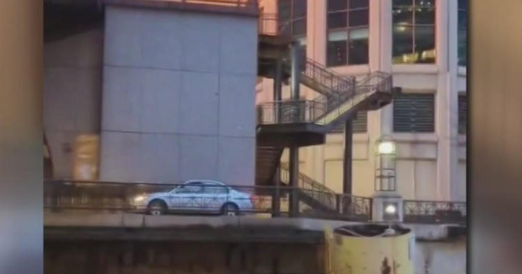 What was a car doing on the Chicago Riverwalk? - CBS Chicago