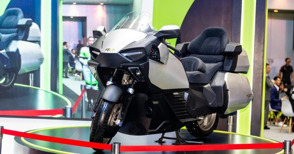 This Electric Motorcycle Promises a Range That Blows Most EVs out of the Water - Inverse