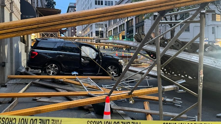 Man arrested after car plows into scaffolding in Seattle crash - MyNorthwest
