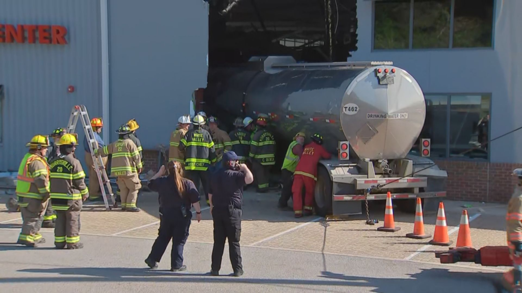 Tanker truck slams into car collision center in Murrysville - WPXI Pittsburgh