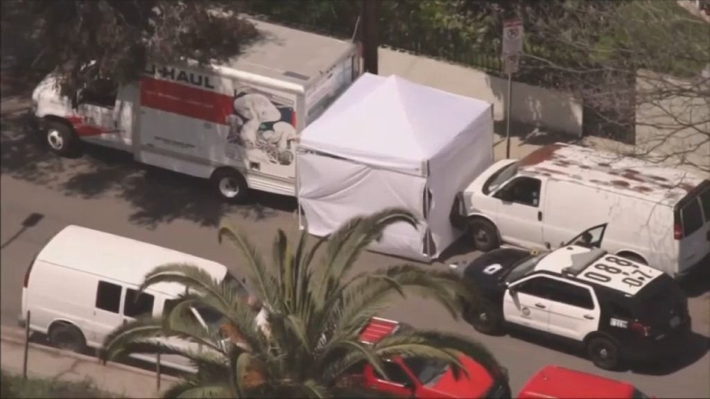 Person found dead in U-Haul truck parked in Mid-City neighborhood - NBC Southern California